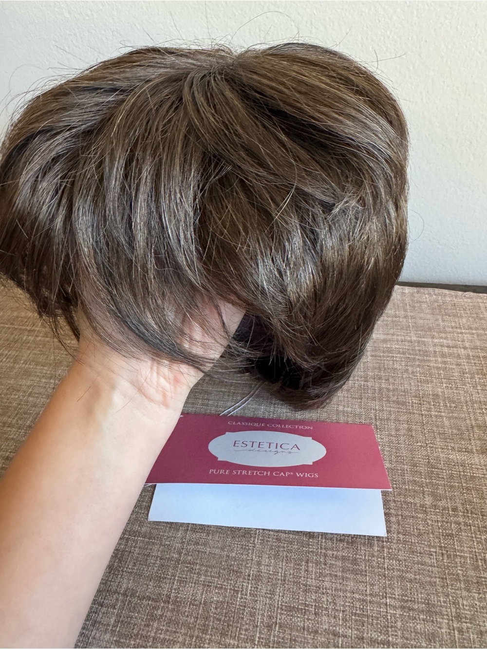 NWT Estetica Brady Wig R6/10